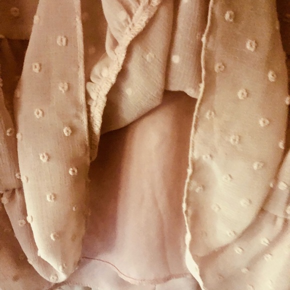 Pink Lily Blush colored sleeveless blouse - Picture 4 of 4